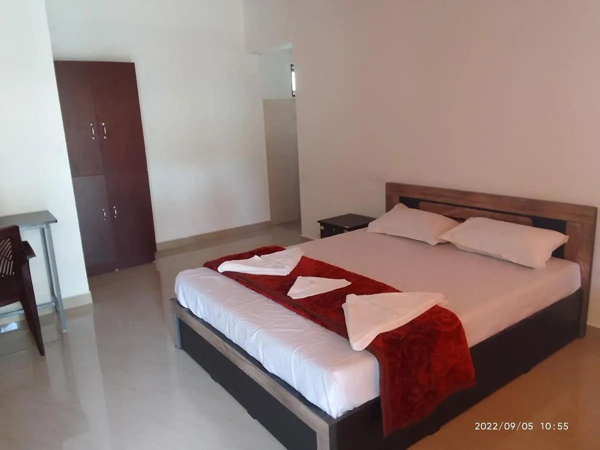 טקאדי Mangos Homestay